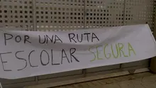 Pancarta. Por una ruta escolar segura. www.sierradegatadigital.es