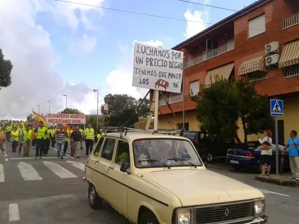 Manifestaci&oacute;n de los olivareros por un precio justo