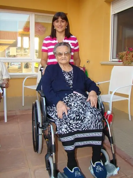 T&iacute;a Aurelia cumple cien a&ntilde;os. Un regalo de Jos&eacute; Ignacio G&oacute;mez