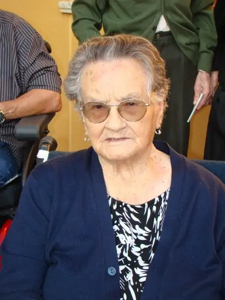 T&iacute;a Aurelia cumple cien a&ntilde;os. Un regalo de Jos&eacute; Ignacio G&oacute;mez