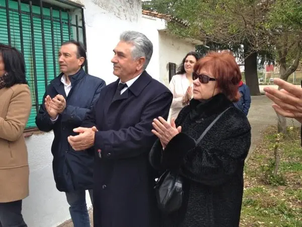 Los padres de Alberto Guisado aplauden el descubrimiento de la placa in memoriam