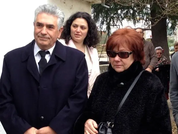 Pilar Majano y Manuel Guisado en el homenaje a su hijo Alberto en la 210 Fiesta del &Aacute;rbol de Villanueva de la Sierra