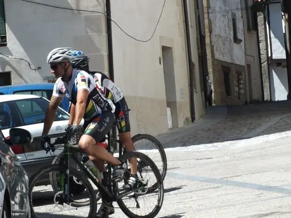 Participantes en la II Quedada BTT Las Callejas de Hoyos. CHEMA HERN&Aacute;NDEZ