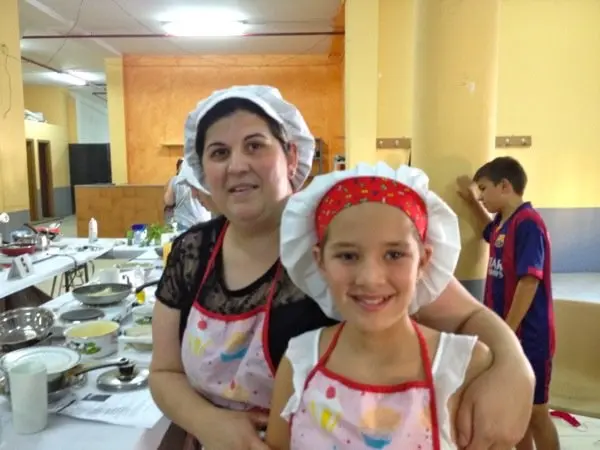 Yolanda y su hija Carla posan para www.sierradegatadigital.es