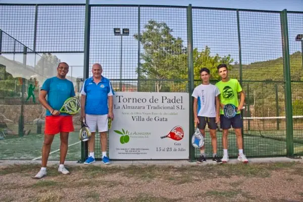 I Torneo de p&aacute;del La Almazara Tradicional Villa de Gata. Un &aacute;lbum de JP FILMS en www.sierradegatadigital.es