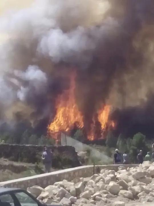 Imagen del incendio en Acebo de Sonia Seco Fern&aacute;ndez para www.sierradegatadigital.es