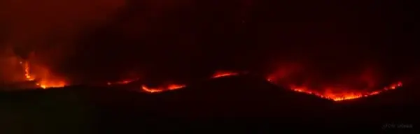 Im&aacute;genes del incendio iniciado el d&iacute;a 6 de agosto en Acebo que ahora recorre la Sierra. Un &Aacute;LBUM de JOS&Eacute; MANUEL ROBLEDO VINAGRE para www.sierradegatadigital.es