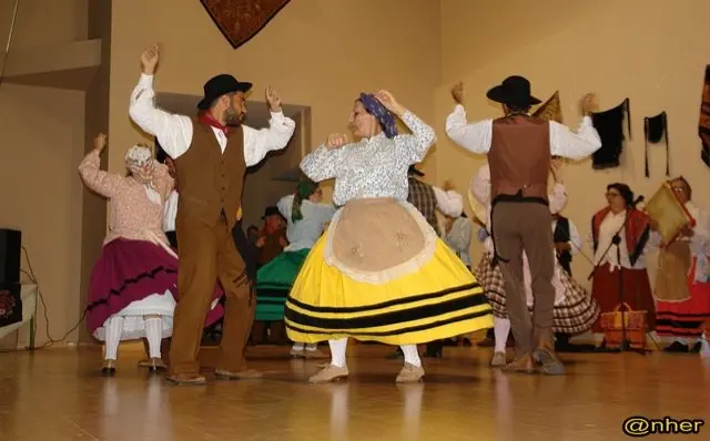 Tres ranchos portugueses participaron en el I Encuentro Intercultural Transfronterizo de Valverde del Fresno. Una imagen de ANHER publicada en www.sierradegatadigital.es                                   