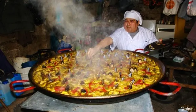 Gran paellada al finalizar la ruta de oto&ntilde;o en Trevejo. Un &aacute;lbum de ANHER para www.sierradegatadigital.es                                             