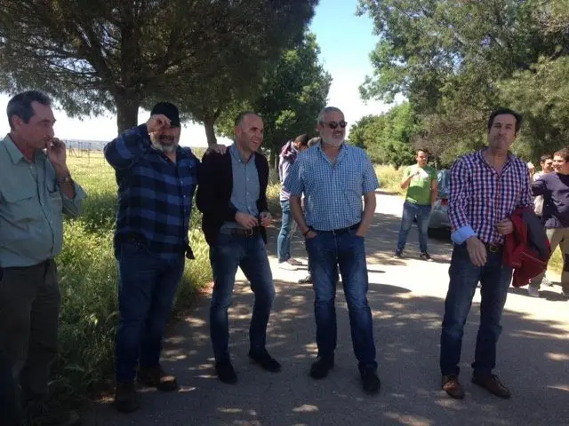 De izquierda a derecha, Luis Mariano Mart&iacute;n Mesa, presidente de Adisgata, Manuel Mej&iacute;as, director general de Desarrollo Rural, Carlos Carlos, presidente de Adesval y Jos&eacute; Luis L&oacute;pez, director del Centro de Formaci&oacute;n del Medio Rural de Moraleja