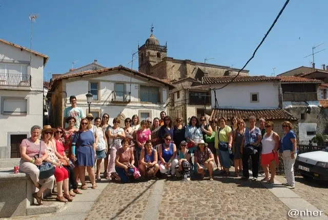 I Encuentro de Encajeras organizado por la asociaci&oacute;n Reverdeceremus en Acebo. Un &aacute;lbum de ANHER para Sierra de Gata Digital, el primer digital de la Sierra                                