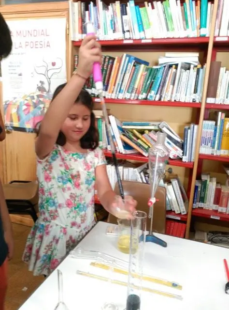 Actividades lúdico didácticas organizadas por la biblioteca de Hoyos13