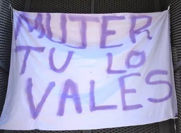 Mujer, t&uacute; lo vales. Lema del 8 de marzo de 2015