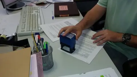 Momento del registro de las peticiones de las familias de Torre en el IESO Valles de Gata