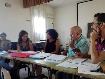 Raquel B&uacute;rdalo con miembros de A Nosa Fala en su Asamblea General Extraordinaria el lunes 22 de junio