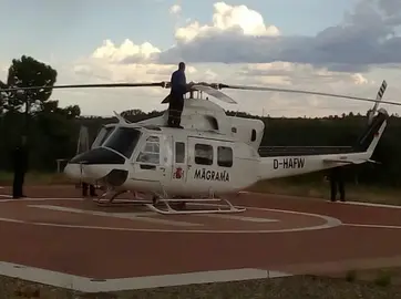 El helic&oacute;ptero de la BRIF alcanzado por un rayo en Acebo en la base de Hoyos CEDIDA