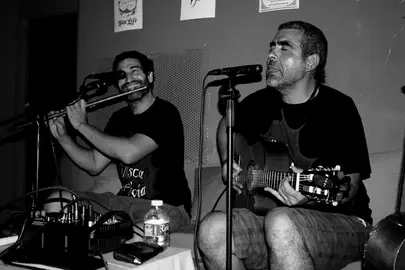 Yesca Joía presenta su música en La Moheda de Gata