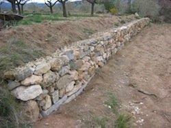 Muro levantado en piedra seca