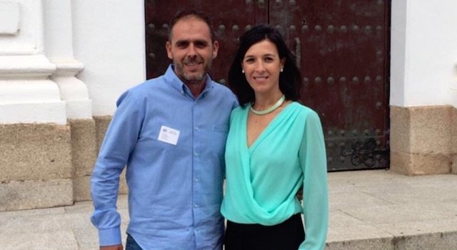 César Herrero y Esther Gutiérrez tras la aprobación en pleno del Plan de Infraestructuras educativas