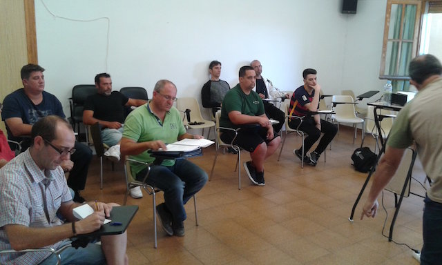 Alumnos del curso de arbitraje y reglamento de fútbol sala organizado por la Mancomunidad de Municipios