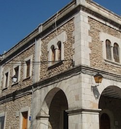 Ayuntamiento de Hoyos