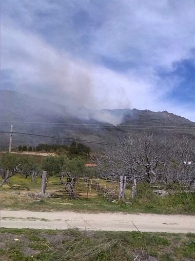 Incendio en San Martín de Trevejo el 29 de marzo. CEDIDA