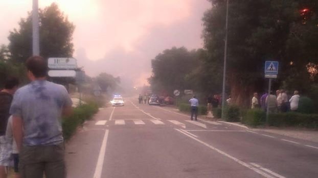 Incendio visto desde Hoyos a estas horas
