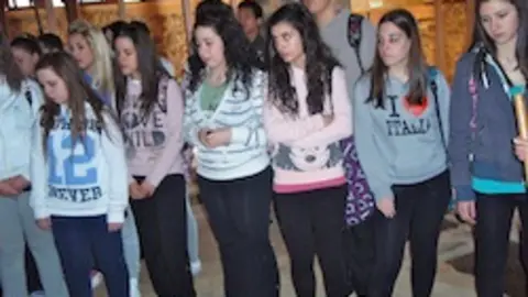 , jovenes.jpg