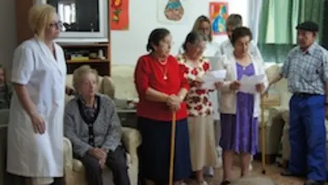 Mayores en una de las residencias de Sierra de Gata
