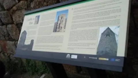 Cartel informativo en Eljas