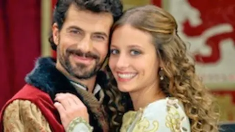 Protagonistas de la serie Isabel de RTVE