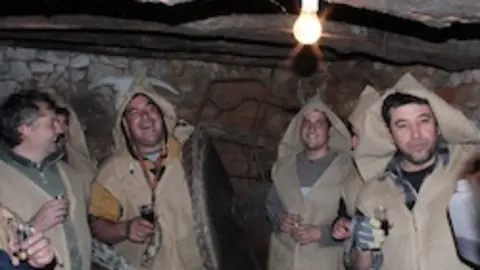 Capaceros en una bodega. LLEREMI  GONZ&Aacute;LES
