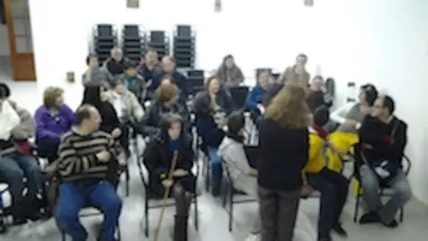 Educar los sentidos y los sentimientos. Seminario de C&aacute;ritas Interparroquial para personas con discapacidad