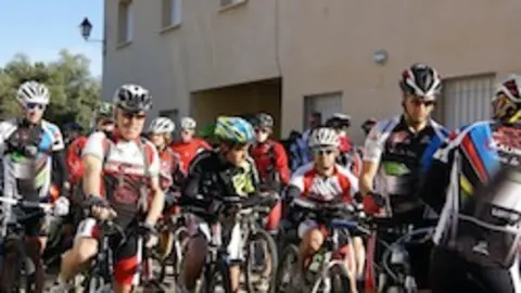 Salida de la V Ruta BTT de los Castillos. FRANCISCO JOS&Eacute; MATEOS