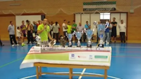 Trofeos de la XX liga comarcal de f&uacute;tbol sala Sierra de Gata
