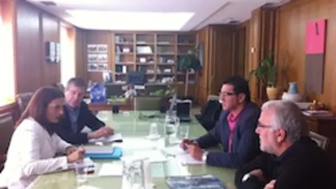 Reuni&oacute;n de Diputaci&oacute;n con el Gobierno regional para hablar de Sierra de Gata