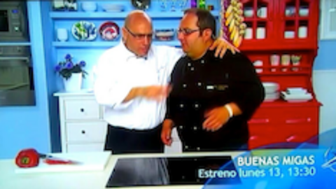 Los cocineros Javier Garc&iacute;a (izq.) y Leo Carvajal