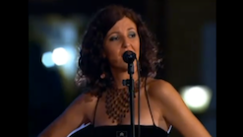 Manuela Elena, cantante de Amesmal&uacute;a