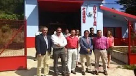 León, del Moral y García en la inauguración del parque auxiliar de bomberos de Gata
