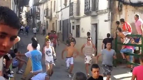 Encierro en Perales del Puerto 2012