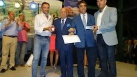 Victorino Martín tenca de oro 2014