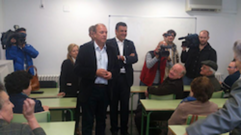 Monago inaugura en Coria el Centro de Educación de Adultos
