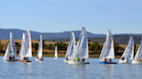 Regata de vela ligera en El Borboll&oacute;n