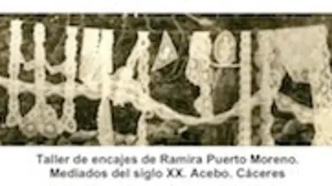 TALLER DE ENCAJES DE RAMIRA PUERTO MORENO. Mediados del siglo XX. Acebo Caìceres
