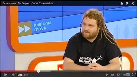 Luiky Calderita crea la app Playmytweet