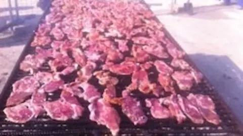 Parrillada en Hernán Pérez. FELIX CORRALES