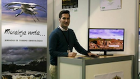 Steven Martín, responsable de la Oficina de Turismo moralejana, en FIO