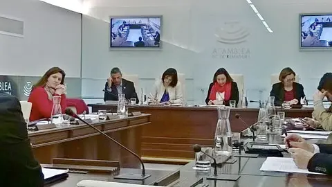 COMISIOìN DE EDUCACIOìN Y CULTURA. ASAMBLEA DE EXTREMADURA