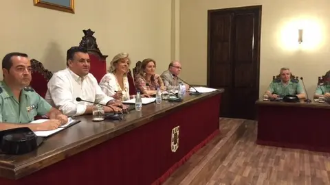 Junta local de seguridad en Coria
