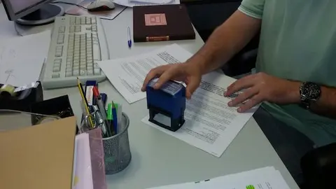 Momento del registro de las peticiones de las familias de Torre en el IESO Valles de Gata